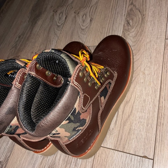 Asolo Brown Leather Boots with Yellow Laces - Picture 8 of 8